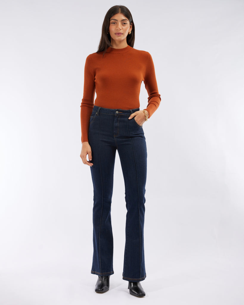 Hunter Flare Jeans - Denim