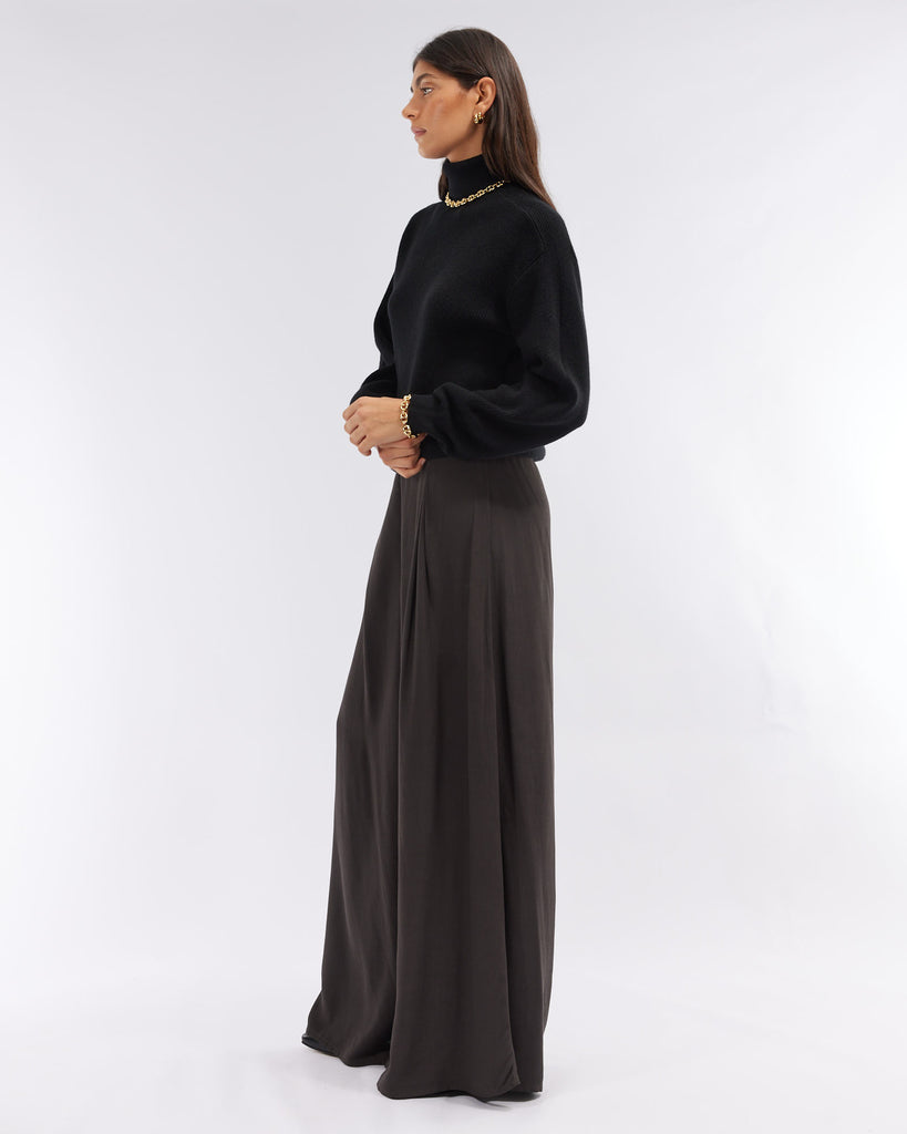 Aveline Turtleneck Knit - Black - Second Image