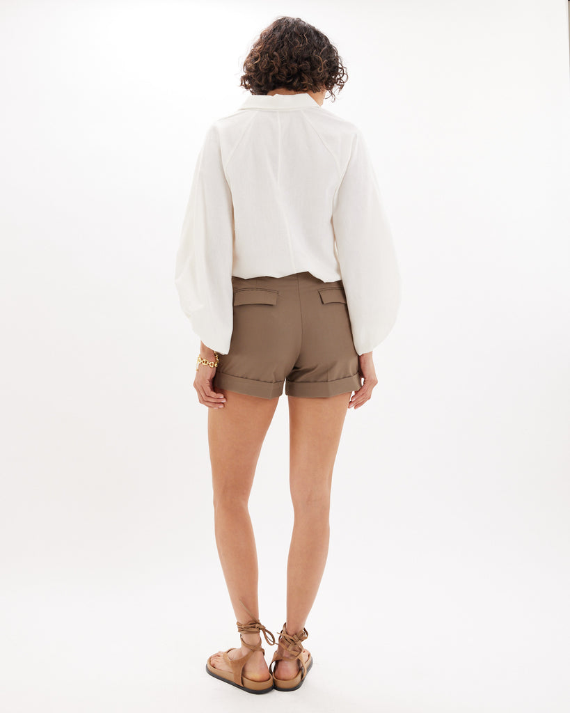 Evelyn Tailored Short - Taupe - Second Image