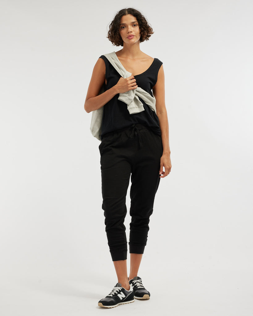 Kieran Cropped Jogger - Black