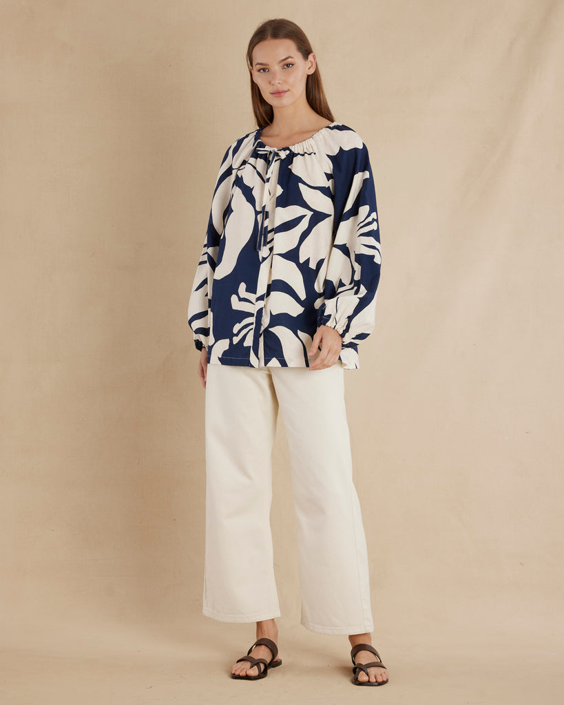 Zaffira Linen Tunic Blouse - Second Image